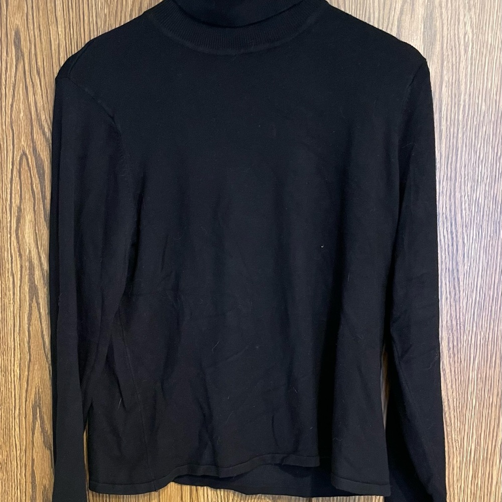 T Tahari Black Turtleneck Sweater